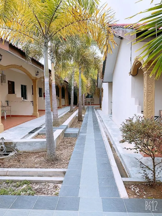 Dhania Cenang Beach Motel Pantai Cenang