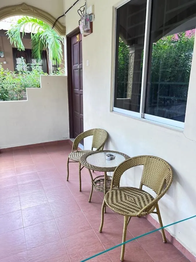 Dhania Cenang Beach Motel Pantai Cenang
